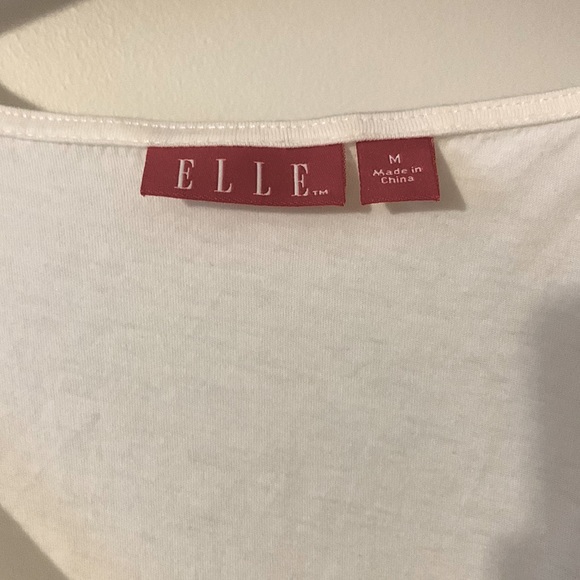 ELLE Mixed Media Sleeveless Blouse. Size M - Picture 4 of 4
